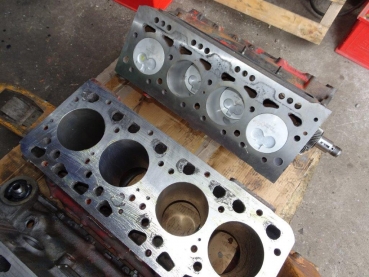 Motorblock mit eingebauter Kurbelwelle Traktor Fiat 415 415DT mit Motor 615 Short Motor