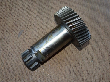 Zahnrad Welle im Schwungmassenausgleich UTB Fiat 550 640 ca. 10cm