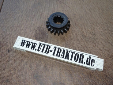 Zahnrad zum einschalten der Zapfwelle UTB Fiat