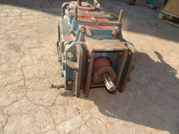Achstrichter Endvorgelege Differenzial Traktor Fiat 640