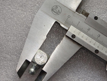Schmiernippel 90 Grad Winkel Schlüßelweite 11 mm Gewinde 10mm