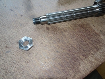 Mutter im Schaltgetriebe UTB Fiat