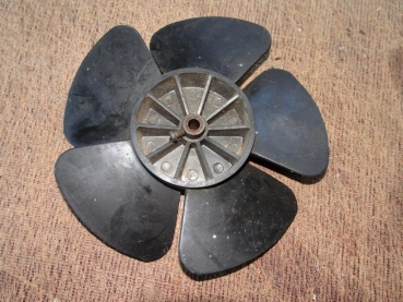 Flügelrad vom Lüftermotor UTB 302 gebraucht