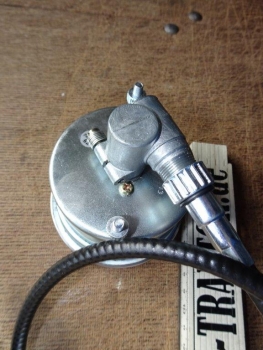 Tacho + Winkelgetriebe mit Welle + Antrieb UTB + Fiat