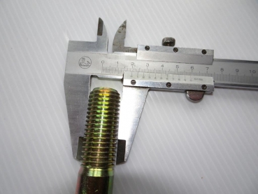 Schraube für Felgenteller Traktor Fiat 110.90 Gewinde M20