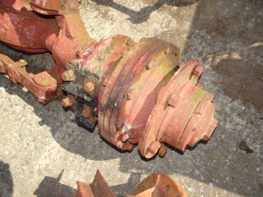 Vorderachse Universal 651 Utos gebraucht