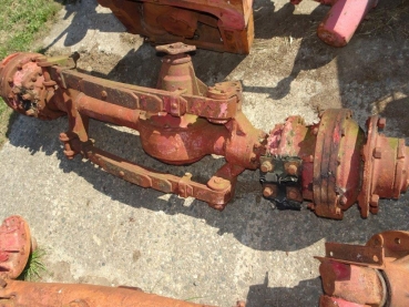 Vorderachse Universal 651 Utos gebraucht