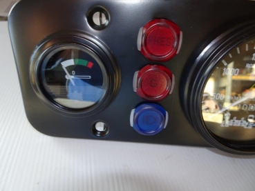 Amaturenbrett UTB TIH komplett Tacho mit Gewinde