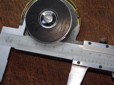 Kühlerdeckel NEU für UTB 650 651 Raupe S651 alte Ausführung