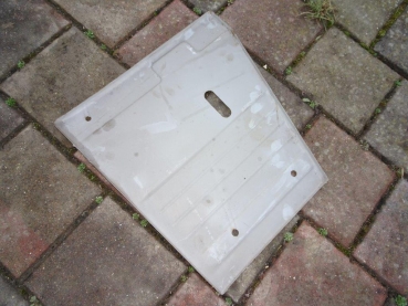 Seitenblech UTB 300 445 550 + TIH rechts