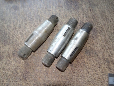 Bolzen mit Konus Hinterachse TIH 445