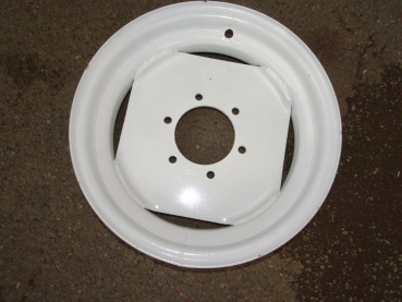 Felge für 16 Zoll Bereifung UTB V445 U550 Traktor Fiat 400 420 450