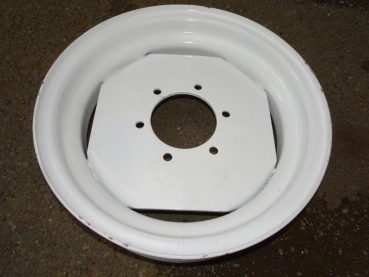 Felge für 16 Zoll Bereifung UTB V445 U550 Traktor Fiat 400 420 450