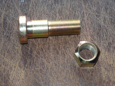 Schraube + Mutter Radbolzen hinten UTB 650 651 M20x1,5