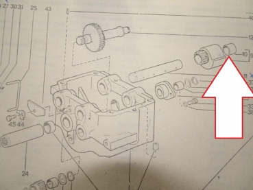 Buchse im Schwungmassenausgleich UTB 550 640 Fiat 550 640 ...