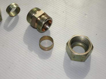 Hydraulik Verschraubung TIH 445 Gewinde M27x2 + M27x2 + 2x Mutter