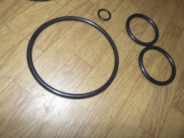 Dichtsatz O ring für Kraftheber mit 95 mm Kolbendurchmesser für UTB 300 bis UTB 640