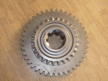 Zahnrad Getriebe UTB 651 650