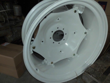 Felge 1 Stück Hinten UTB+ Fiat 14 x 30 Zoll  incl. Versandkosten z.B. 640 65.46 60.56 70.56...