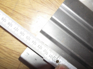 2 Stück Seitenbleche für Motorhaube UTB 650 + 651 Utos