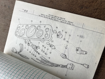 Ersatzteilkatalog UTB 550 IF original Teil für Frontlader Kabine Servolenkung stark gebraucht