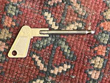 großes Zündschloß IFA NVA Bosch mit langem Schlüßel original aus DDR Lagerbestand