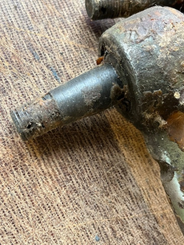 2 Stück Spurstangenkopf  lang UTB 650  original aus Lagerbestand