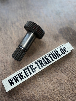 Zahnrad Welle im Schwungmassenausgleich UTB Fiat 550 640 40 Zähne ca. 12cm