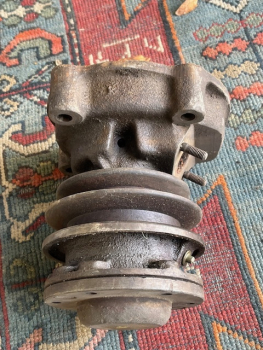 Wasserpumpe UTB 650 651 aus DDR Bestand