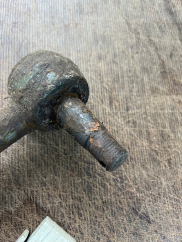 1 Stück Spurstangenkopf lang UTB 650 original aus Lagerbestand