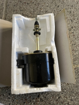 Scheibenwischermotor Traktor Restposten