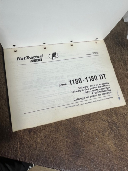 Ersatzteilkatalog Traktor Fiat 1180 + 1180 DT original incl. Versandkosten