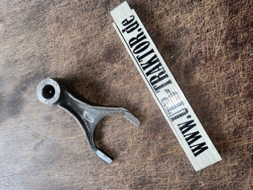 Schaltgabel im Untersetzer Getriebe UTB TIH FIAT