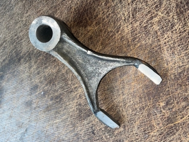 Schaltgabel im Untersetzer Getriebe UTB TIH FIAT