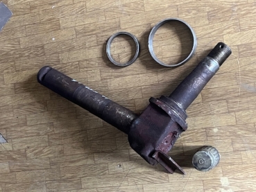 Achsschenkel UTB 550 IF Linke seite - lagerbestand