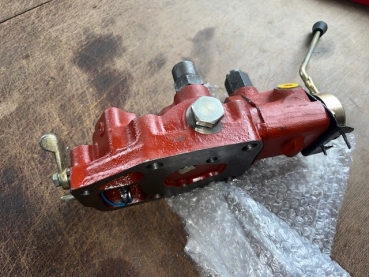 Deckel vorn von Kraftheber komplett mit Ventilen UTB + Fiat 450 480 640 55.46 65.46 mit Zusatzsteuergerät