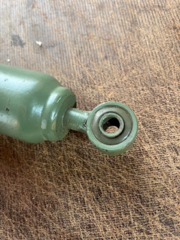 Stoßdämpfer für Sitz eventuell vom TIH 445