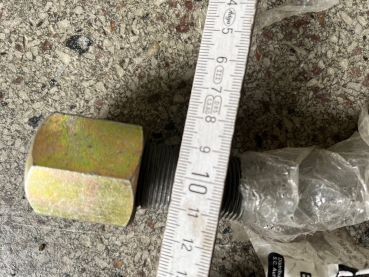 Bügel mit Mutter für Hinterrad Achse UTB U 650 651 auch für M