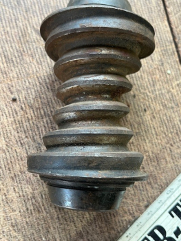 Schnecke für Lenkspindel am TIH 445 und UTB + Fiat Allrad Modelle DT