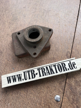 Adapter Aufnahme für Hydraulikpumpe TIH + UTB Fiat original Teil