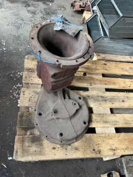 Achstrichter linke Seite UTB Fiat eckige Ausführung Neuteil aus Lagerbestand