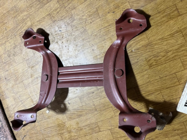 Abdeckung Halterung Batterie TIH UTB und Fiat Traktor