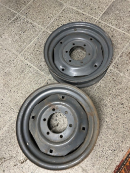 2 Stück Felge vorn für 16 Zoll Bereifung  UTB V445 U550 Traktor Fiat 400 420 450 ... original Teil incl. Versandkosten