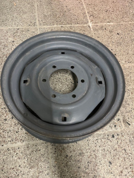 Felge vorn für 16 Zoll Bereifung  UTB V445 U550 Traktor Fiat 400 420 450 ... original Teil incl. Versandkosten B