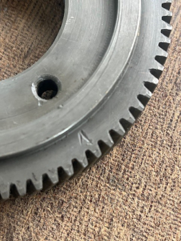 Zahnrad für Einspritzpumpe TIH UTB 445 Fiat R450