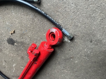 Zylinder für Lenkhilfe UTB