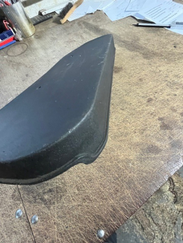 Abdeckung für Batterie am UTB TIH Fiat aus original Lagerbestand