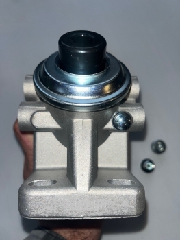 Dieselfilter mit Pumpe Universal für alle Anwendungen + 2 x Tülle