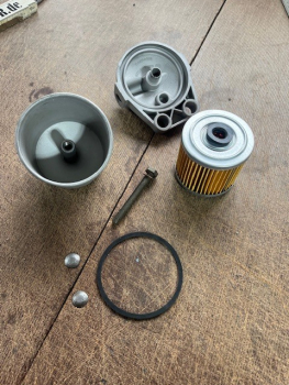 Dieselfiltergehäuse mit Filtereinsatz DDR Multicar GT124 RS09 Waran Pomsen UT082