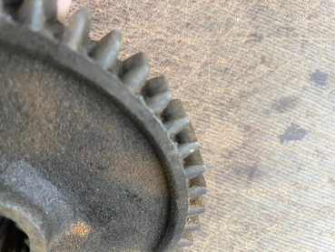 Zahnrad Getriebe UTB Fiat TIH 1. Gang aus org. Lagerbestand